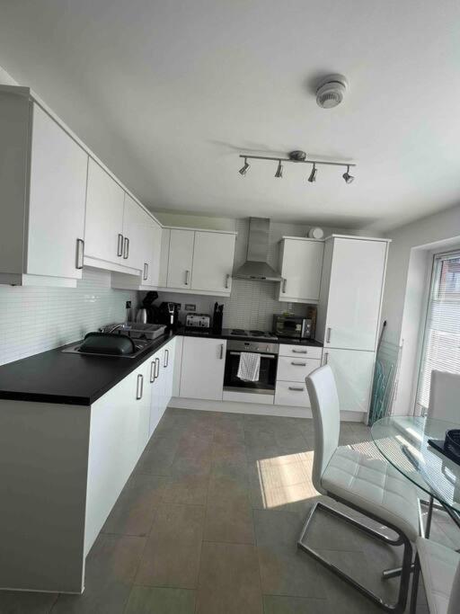 City Centre 2 Bed Apartment 切斯特 外观 照片