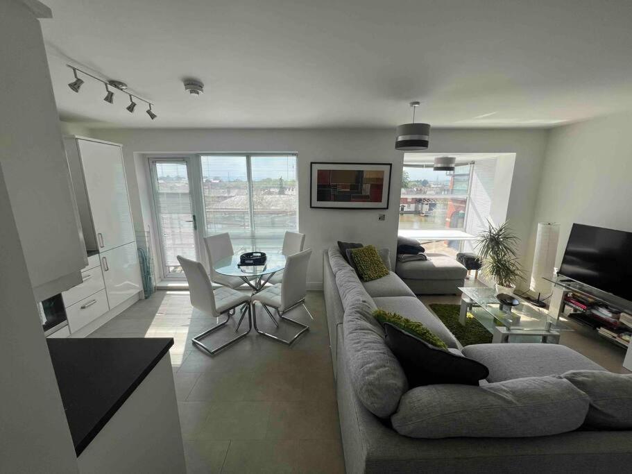 City Centre 2 Bed Apartment 切斯特 外观 照片